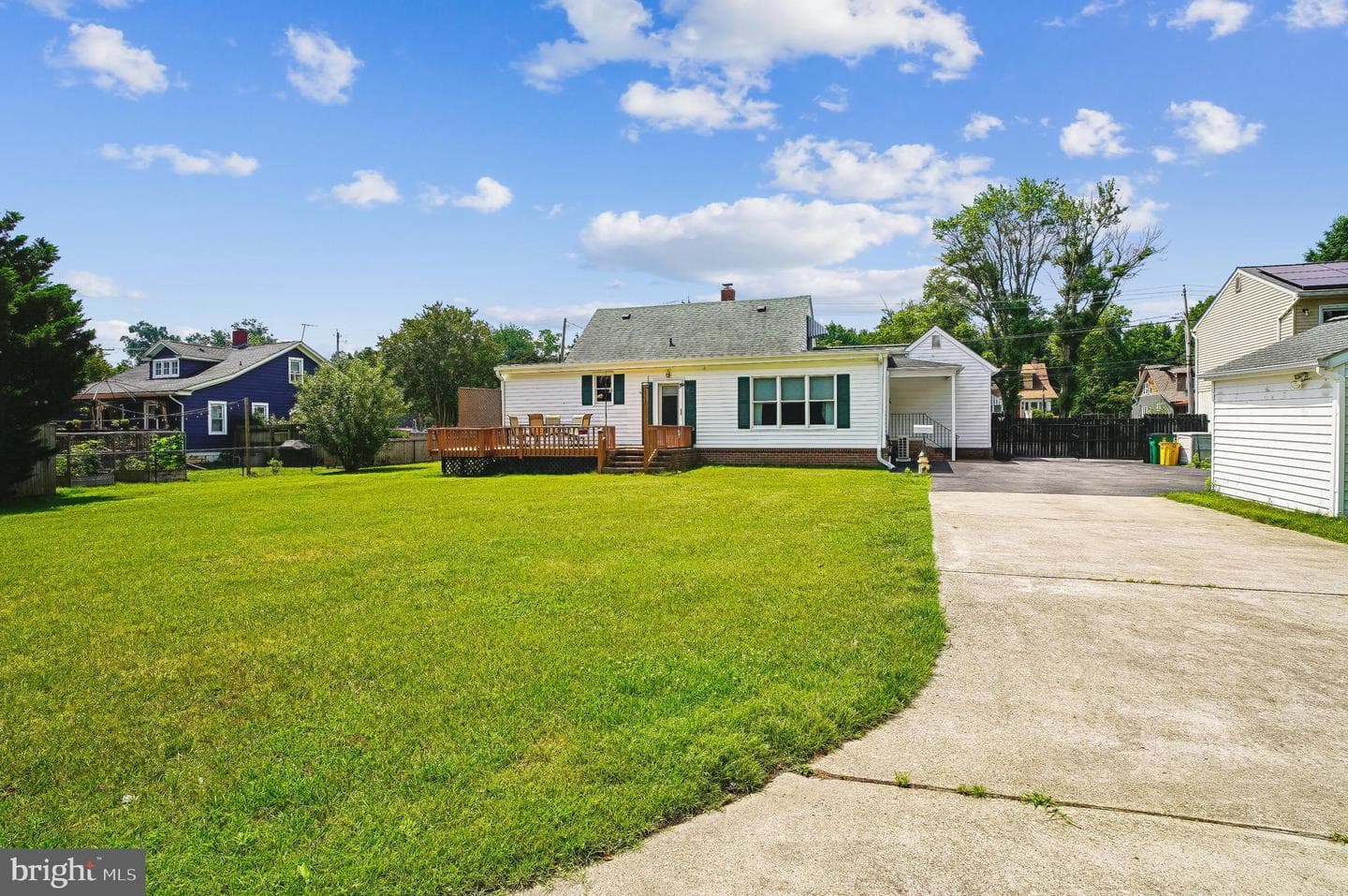 1110 Tyler Avenue photo 37