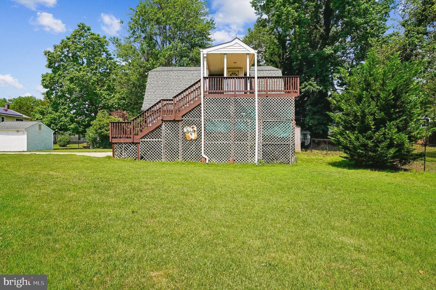 1110 Tyler Avenue photo 41