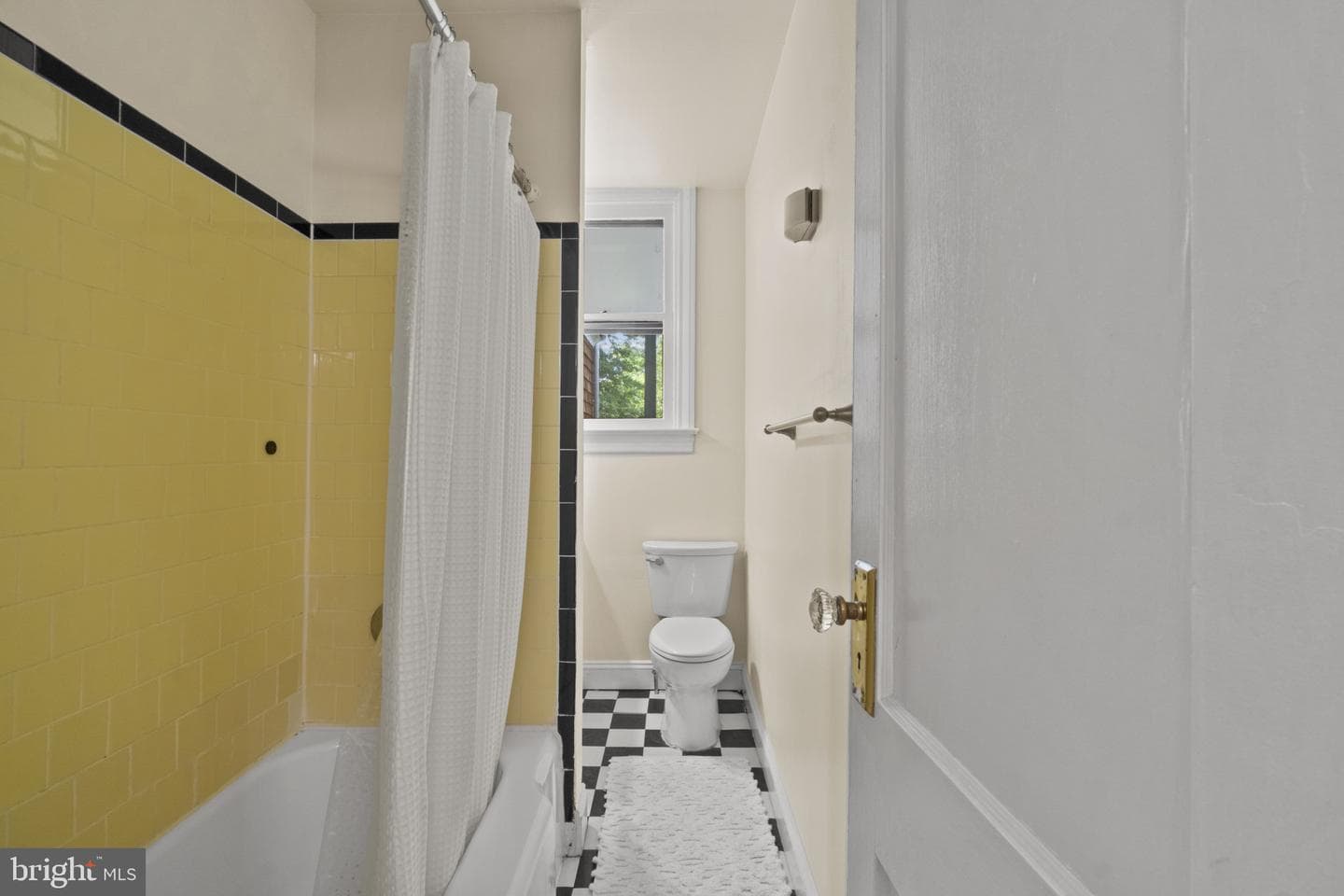 111 Conduit Street photo 8