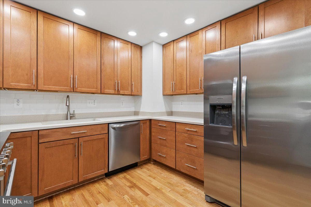 105 Chalmers Avenue photo 10