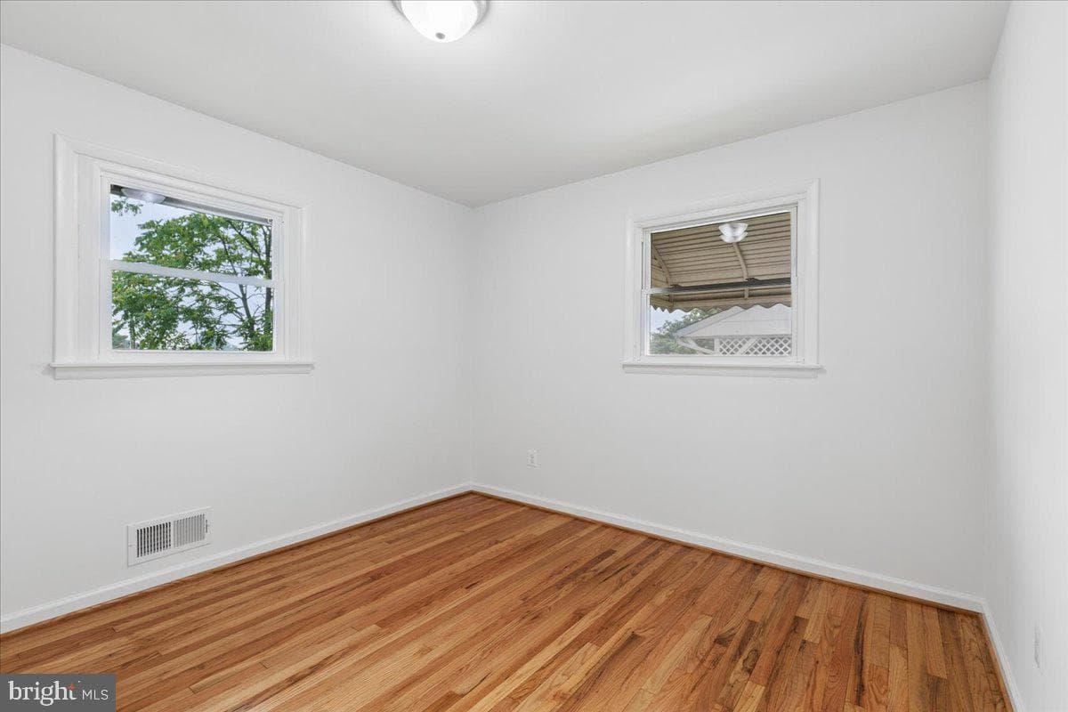 105 Chalmers Avenue photo 15