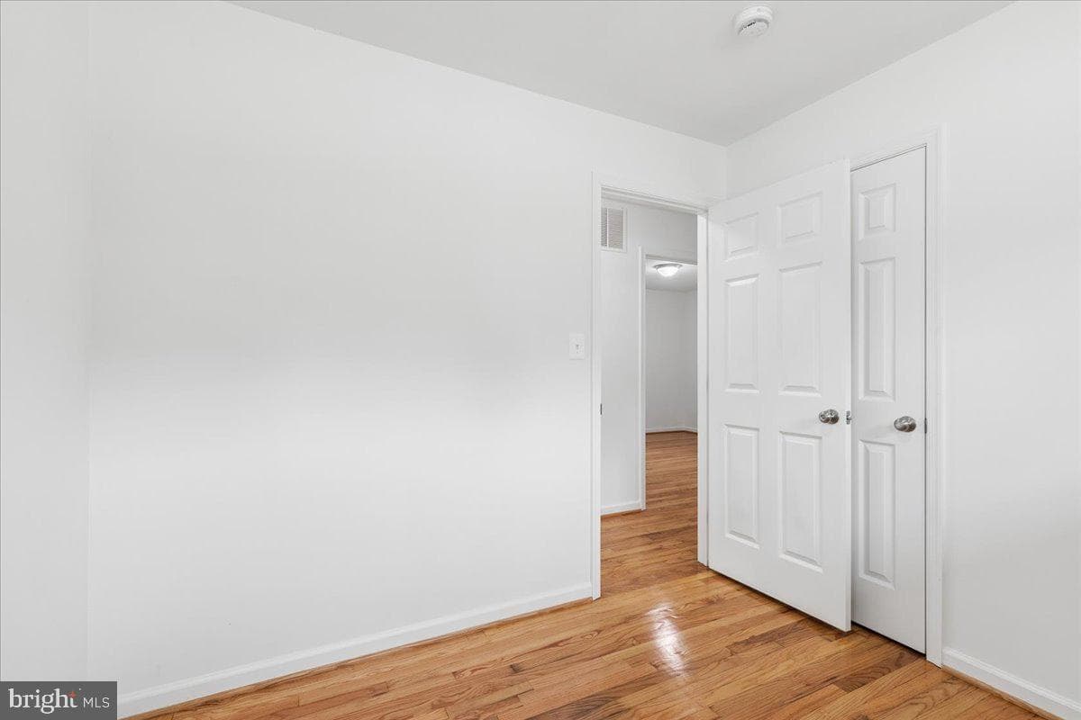 105 Chalmers Avenue photo 25