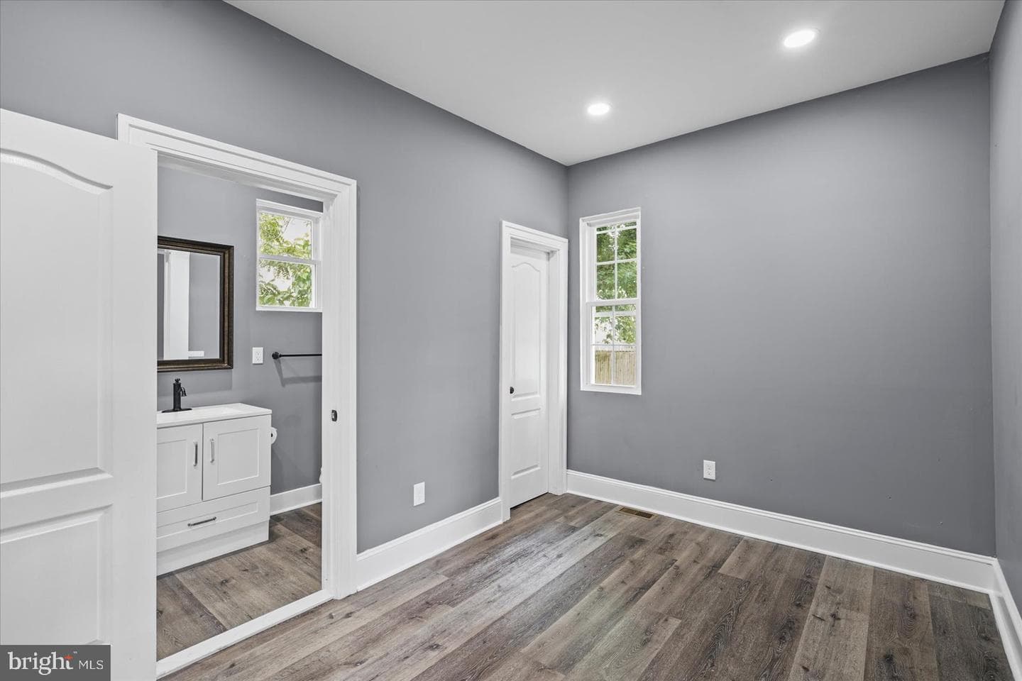 5234 6th Street photo 20