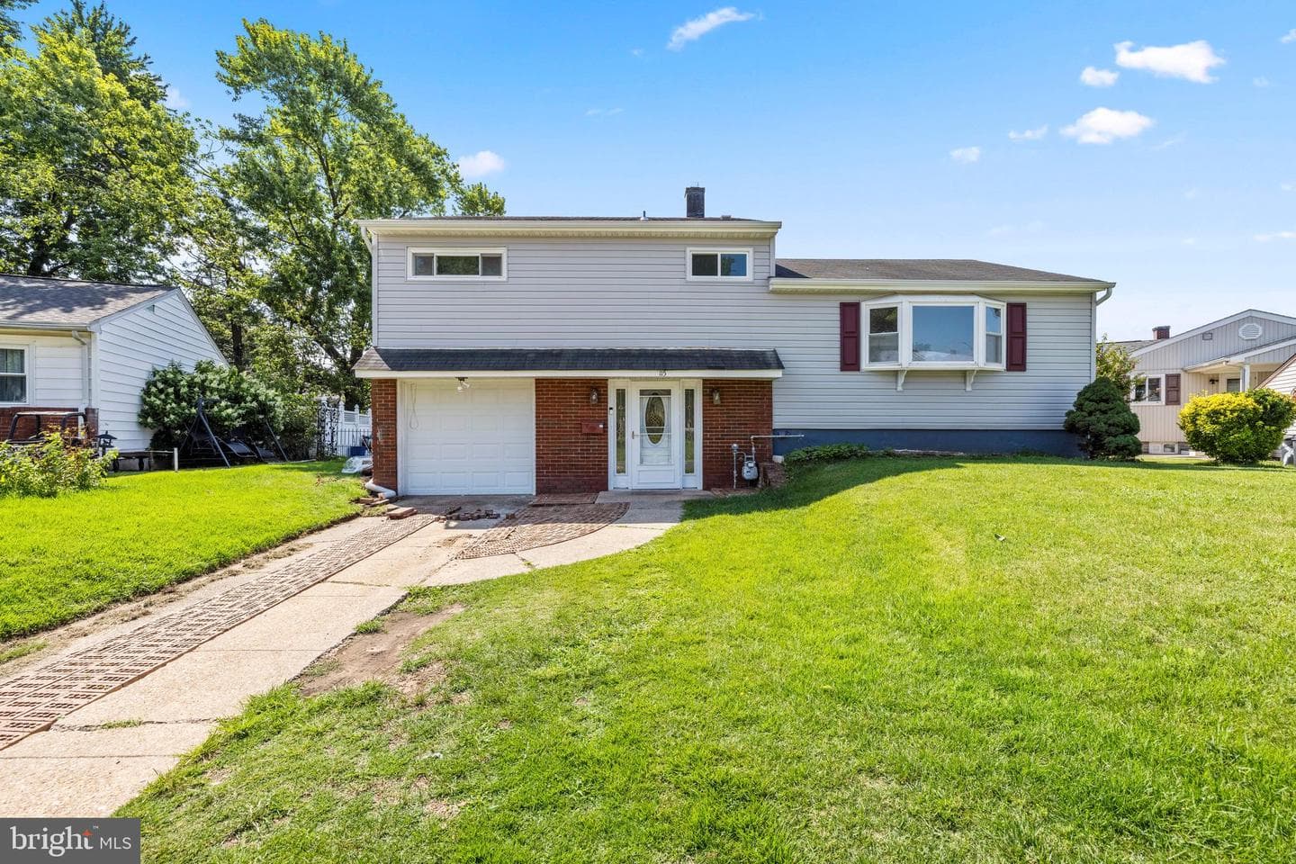 115 Martin Road photo 1