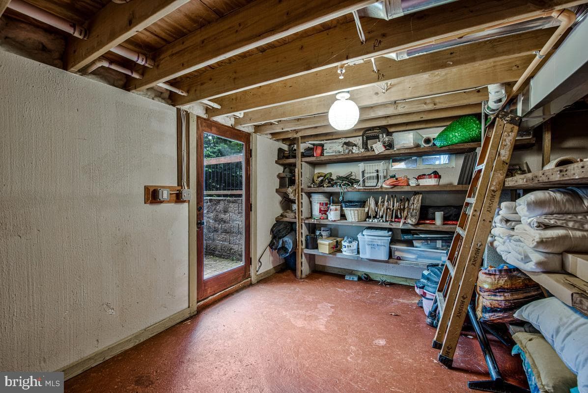 219 Lockwood Court photo 28