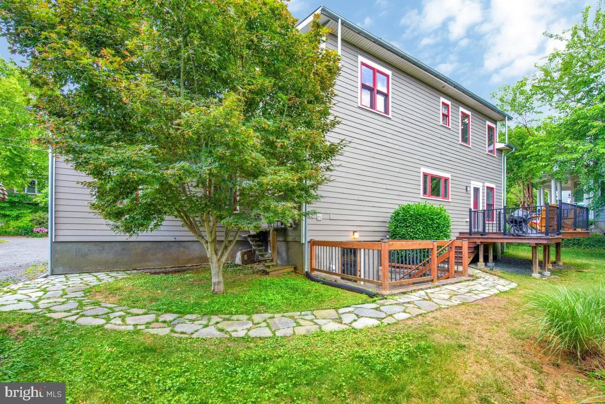 219 Lockwood Court photo 29
