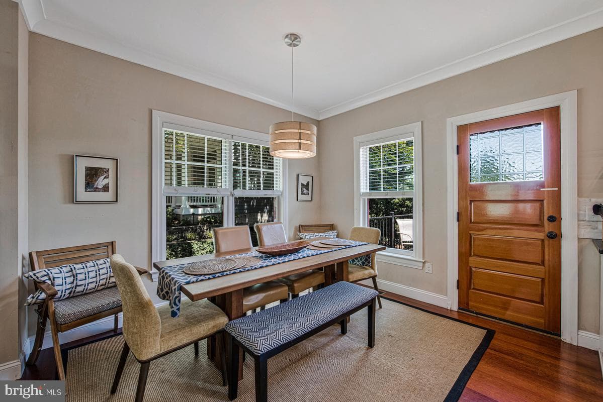 219 Lockwood Court photo 7