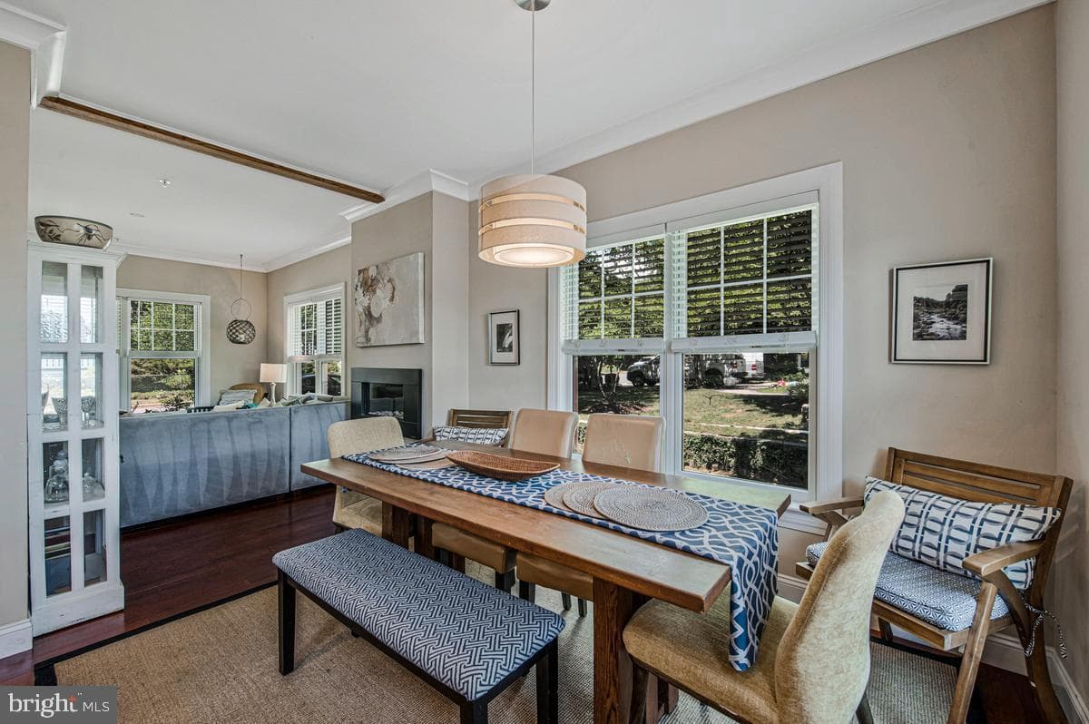 219 Lockwood Court photo 8