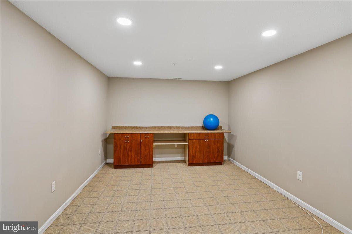 608 Talon Court photo 17