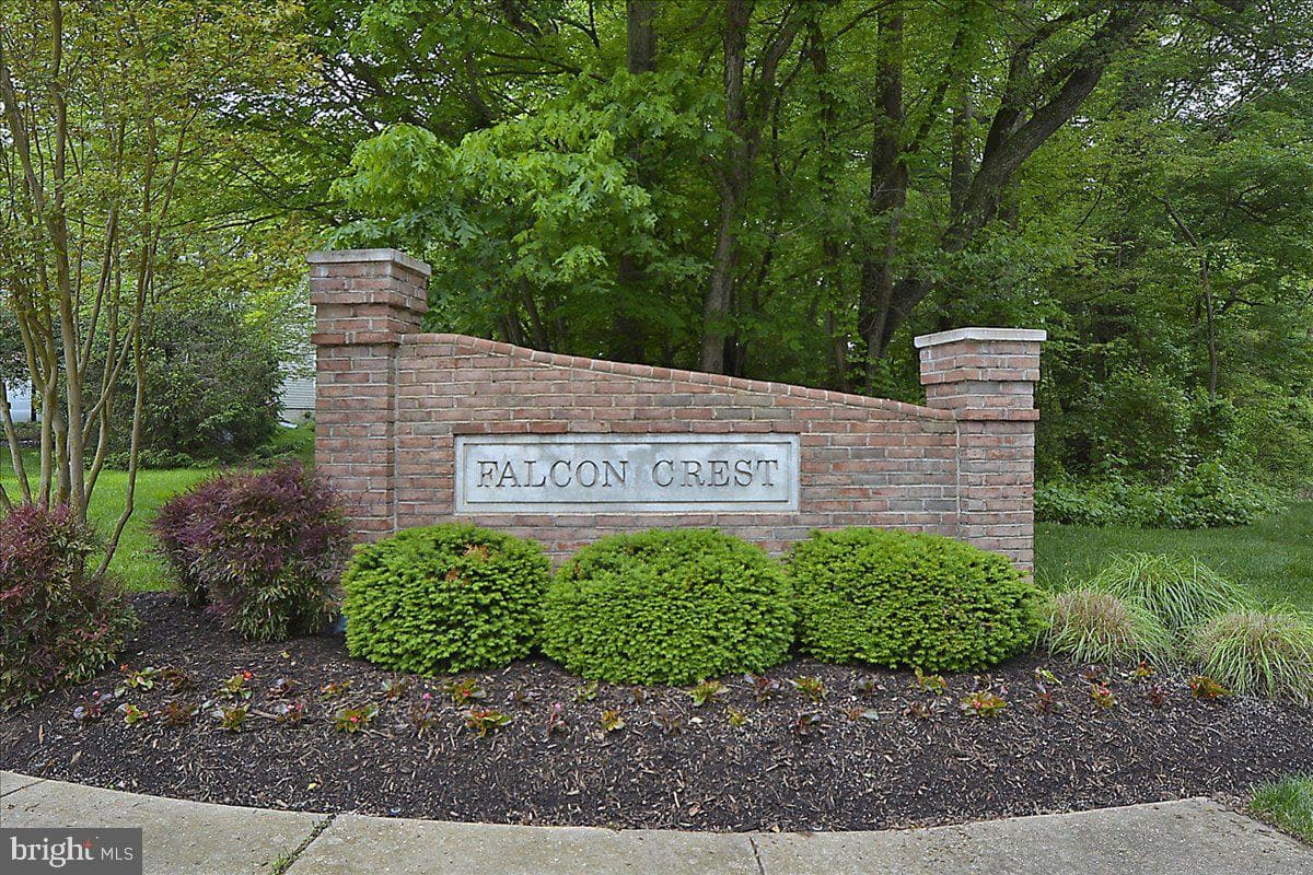 608 Talon Court photo 31