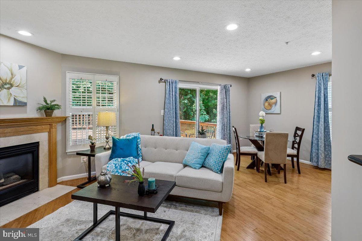 608 Talon Court photo 7