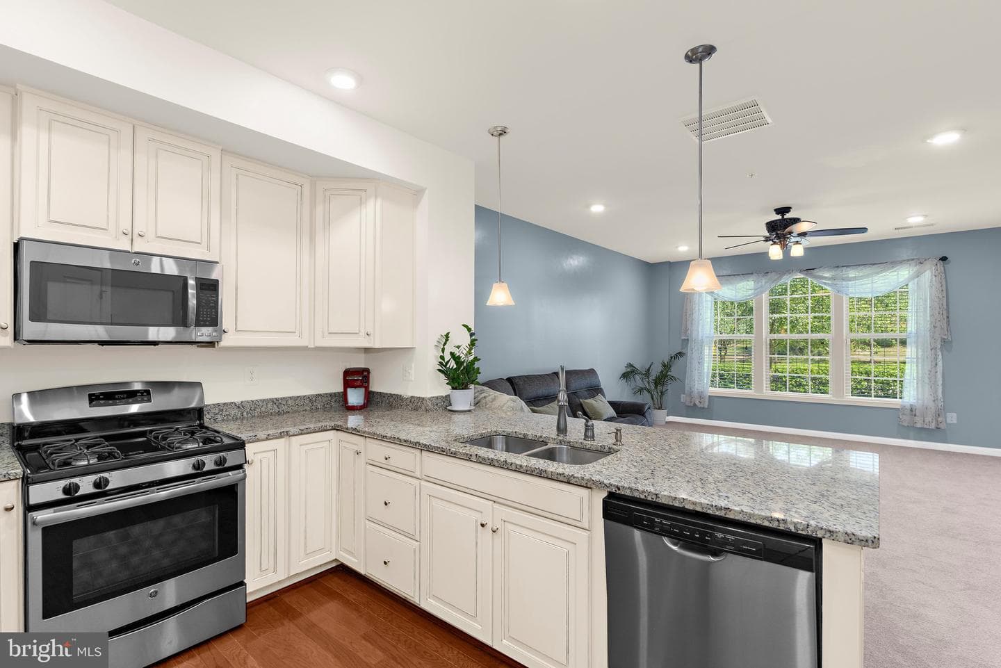 8016 Orchard Grove Road photo 9