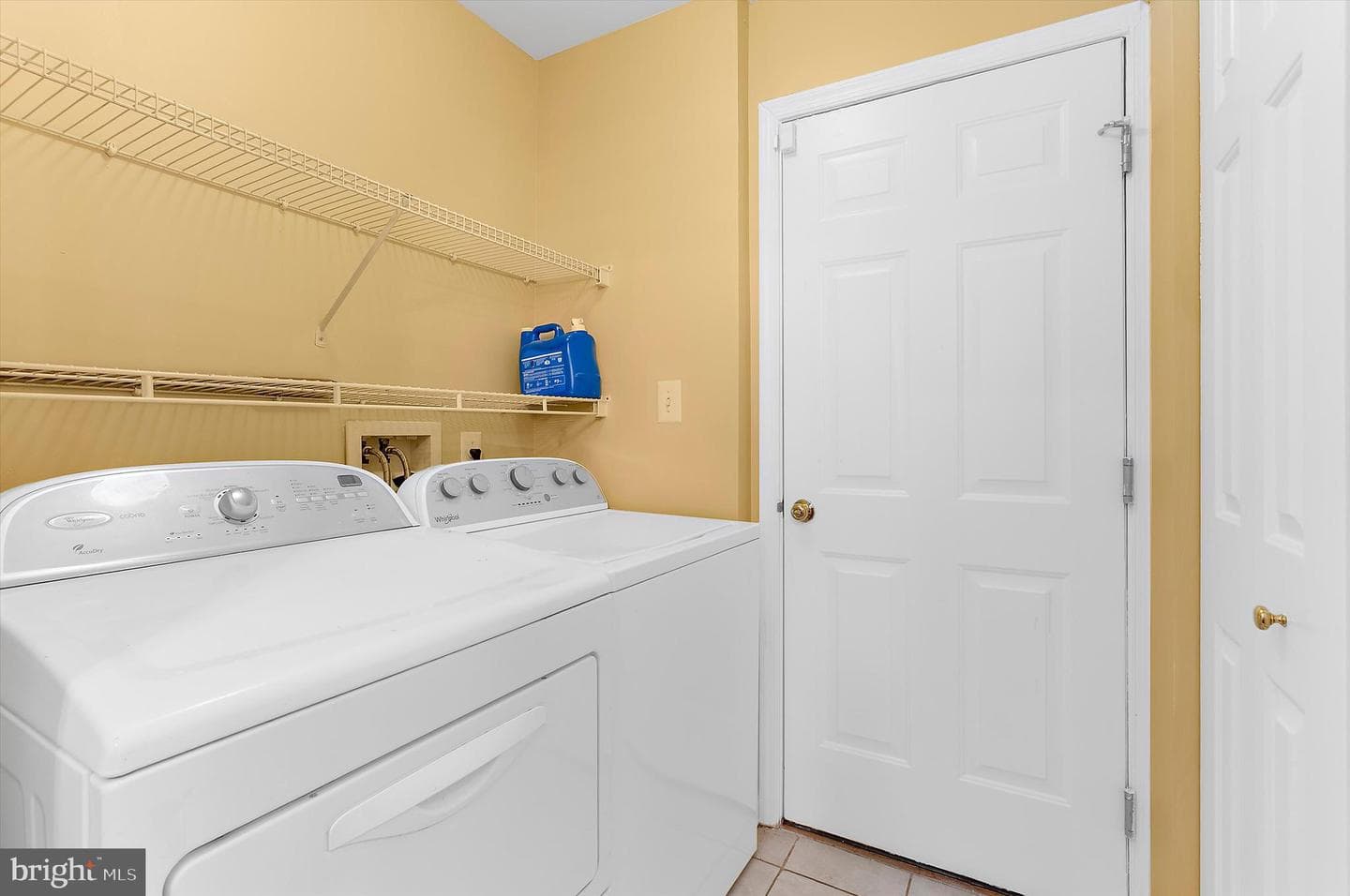 2432 Knapps Way photo 24