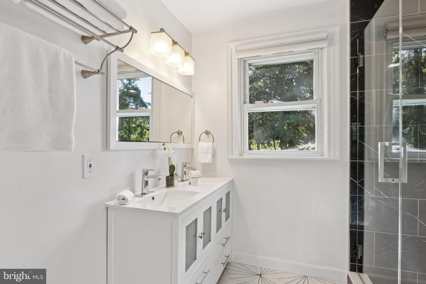 7654 Bay Street photo 30