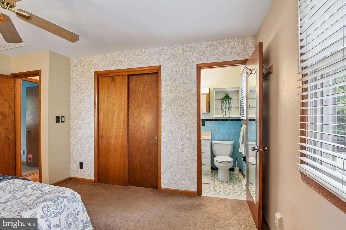 878 Oakdale Cir photo 18