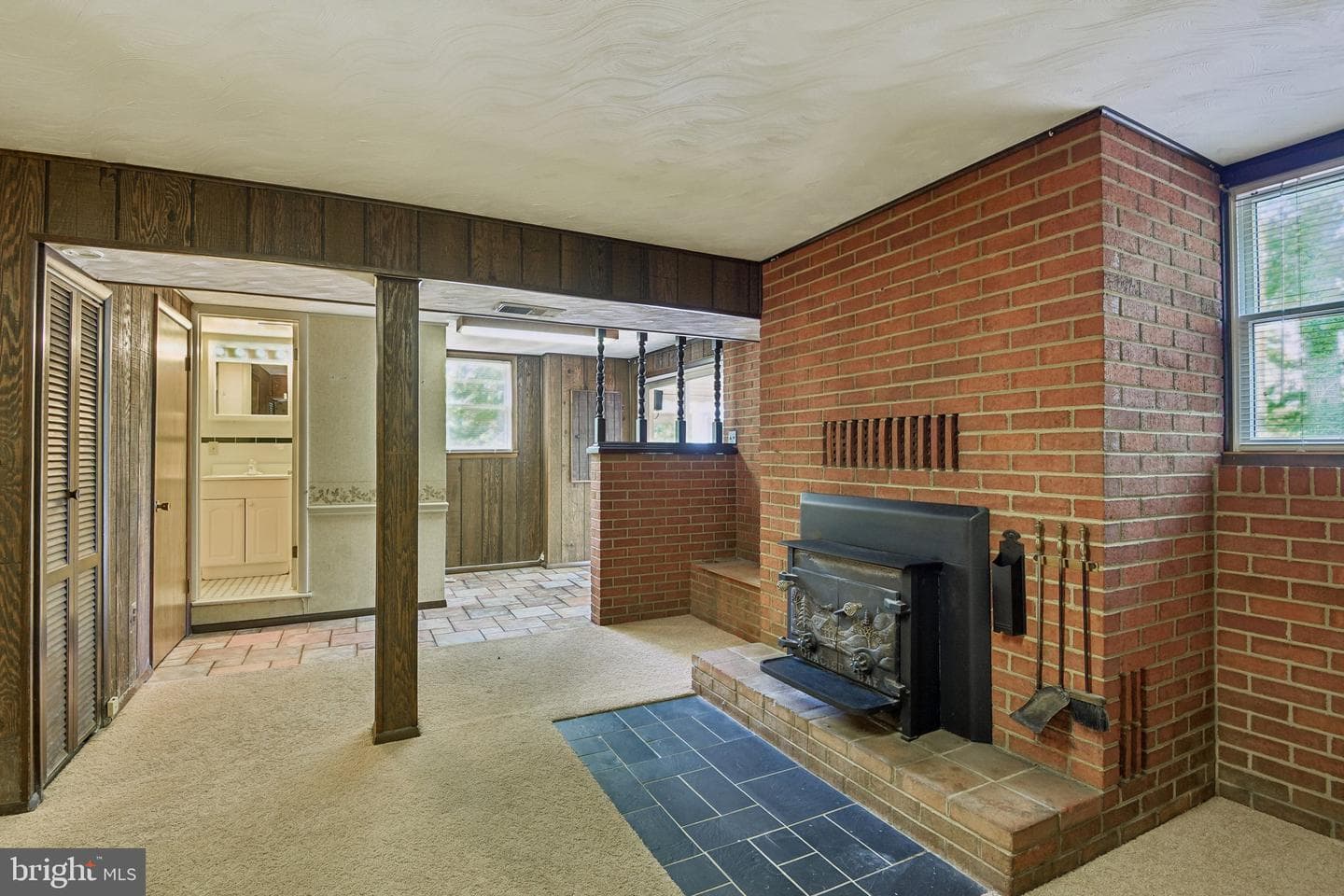878 Oakdale Cir photo 33