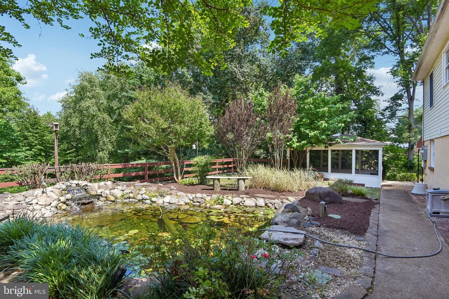 878 Oakdale Cir photo 34
