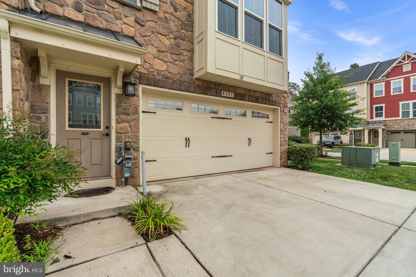 8302 Encore Drive photo 3