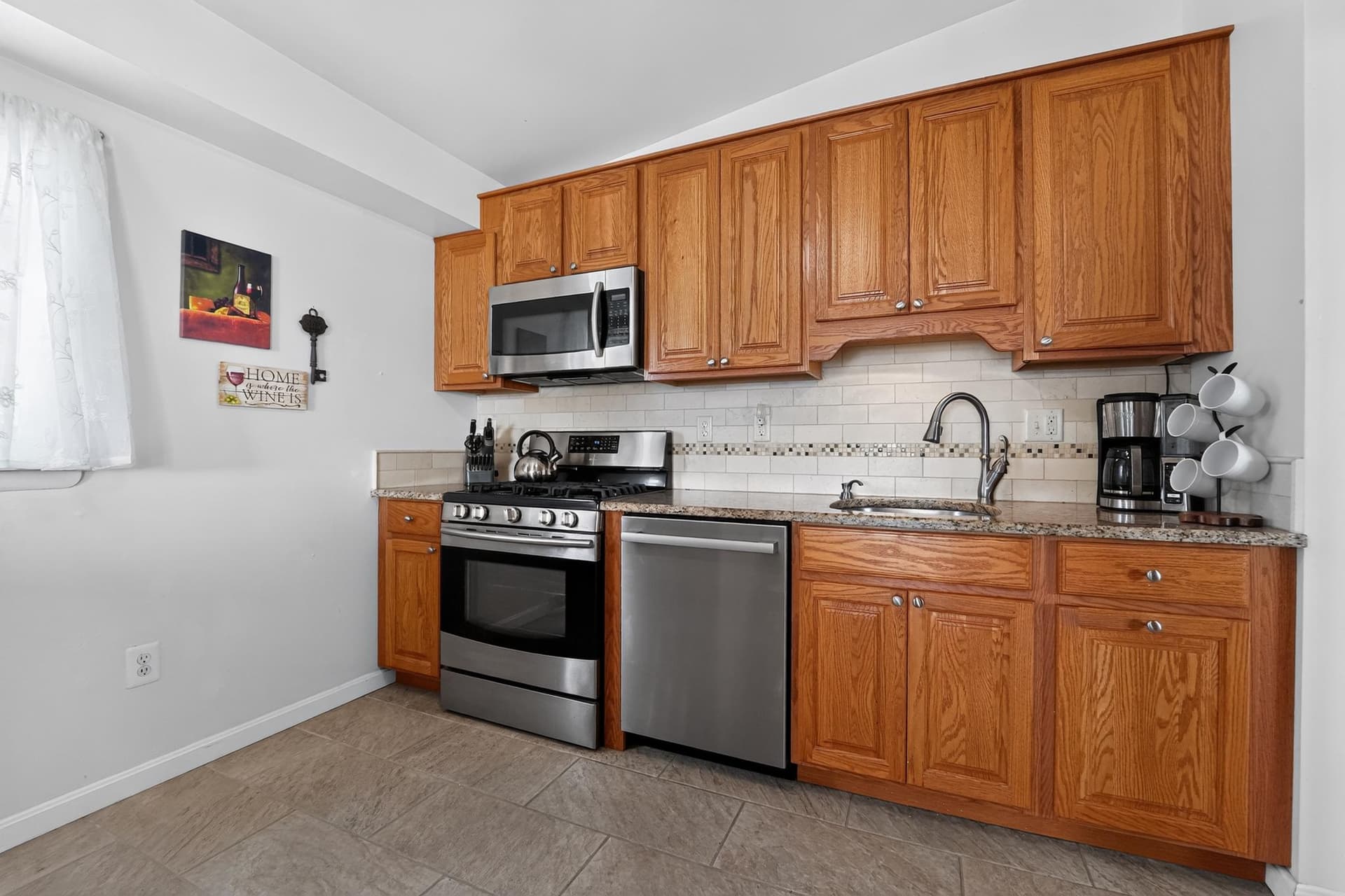 221 Atlanta Road photo 12