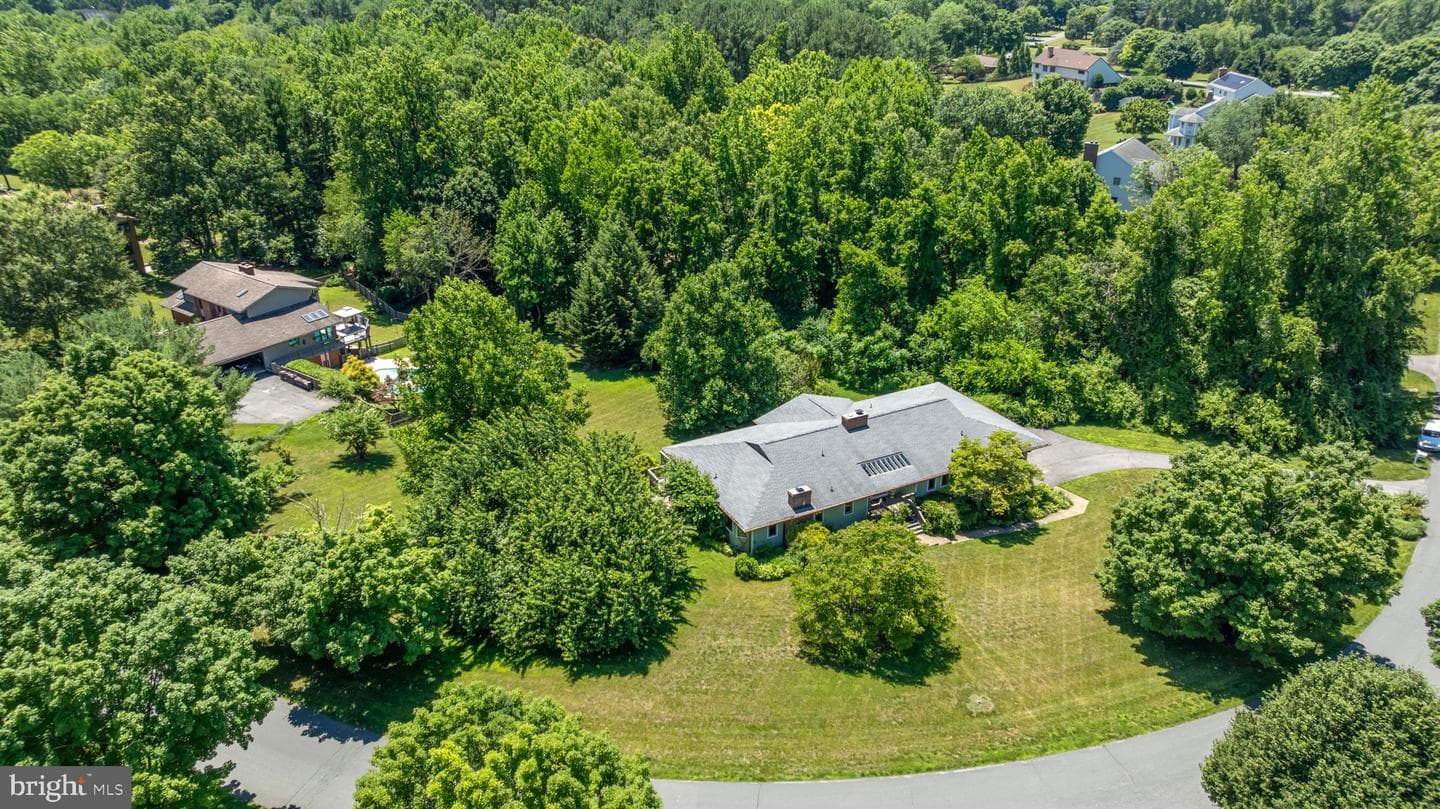 1047 Sugar Maple Drive photo 45