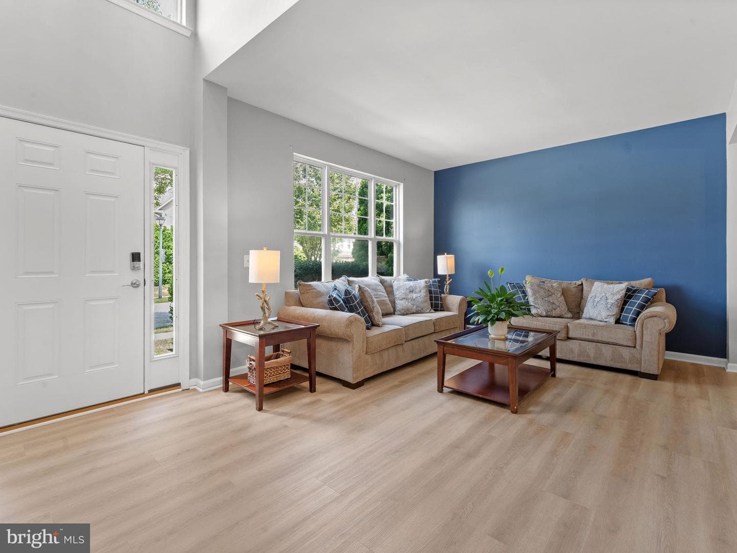 1020 Wheatfield Drive photo 4