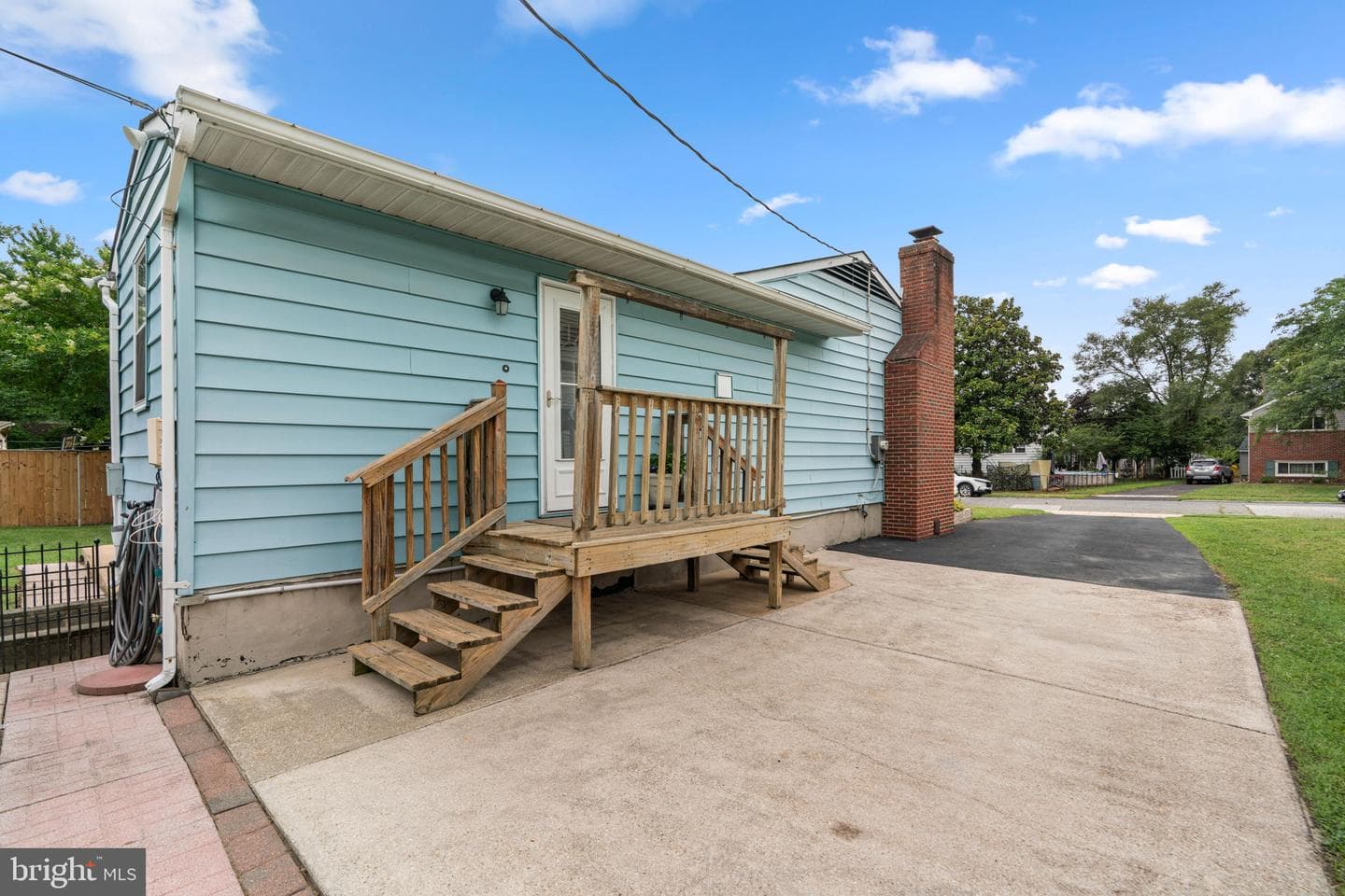 805 Glenview Avenue photo 43