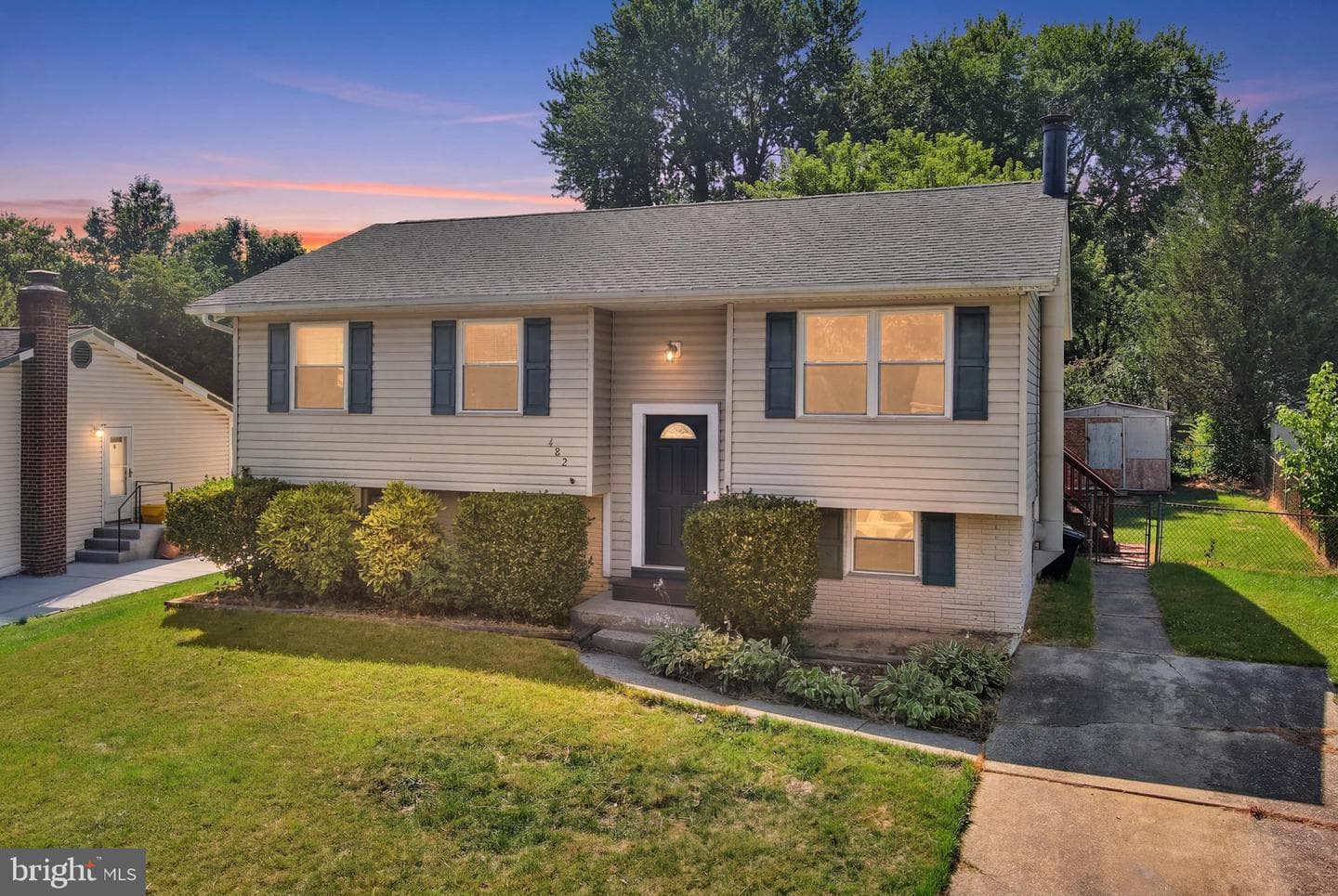 482 Kenora Drive photo 43