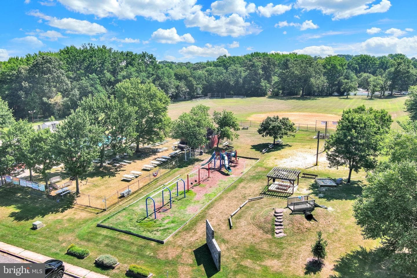482 Kenora Drive photo 45
