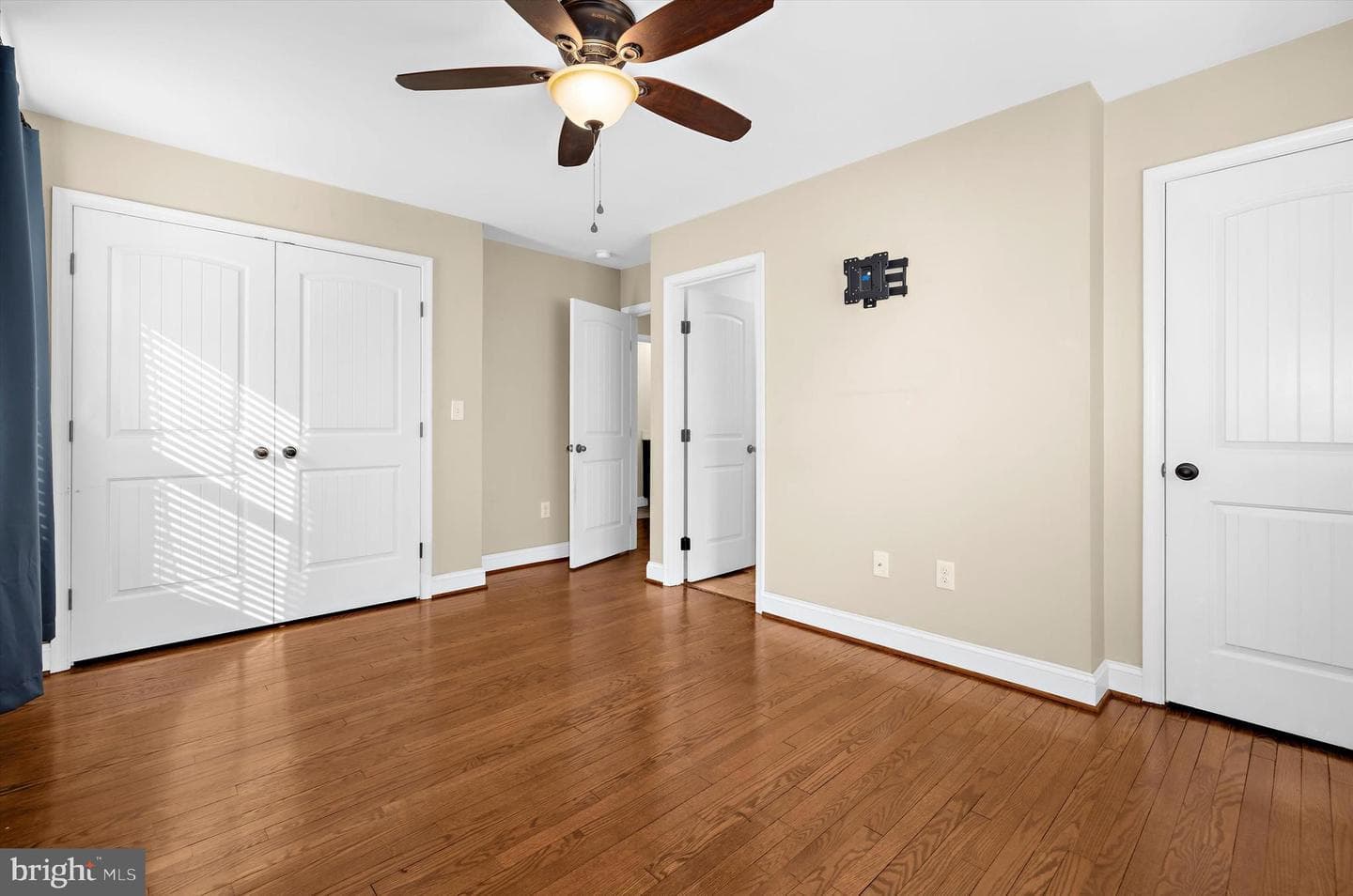 8028 Woodholme Circle photo 13