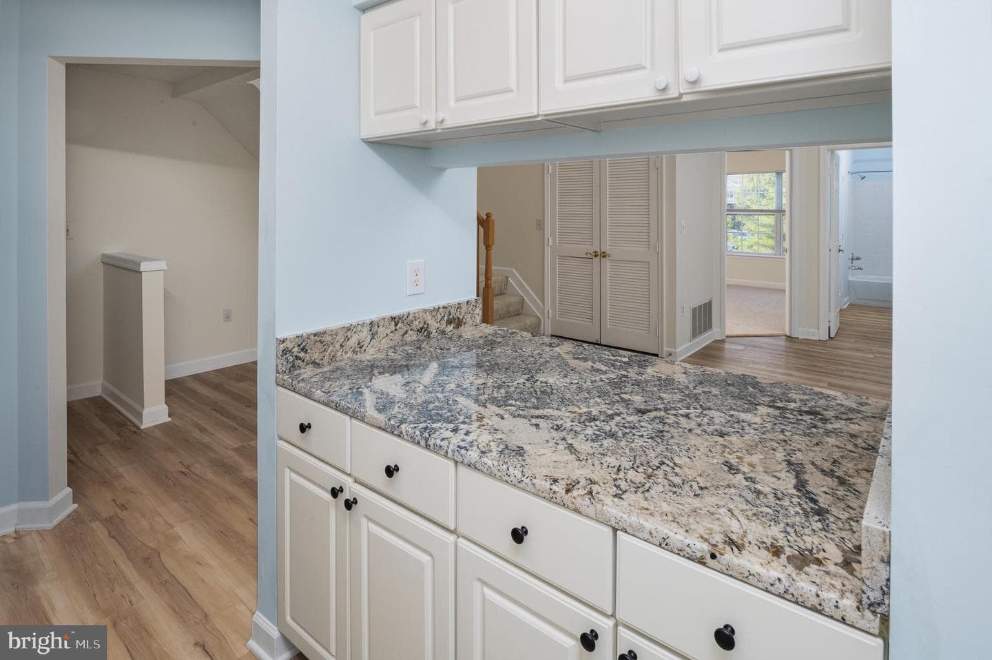 619 Admiral Drive #401 photo 12
