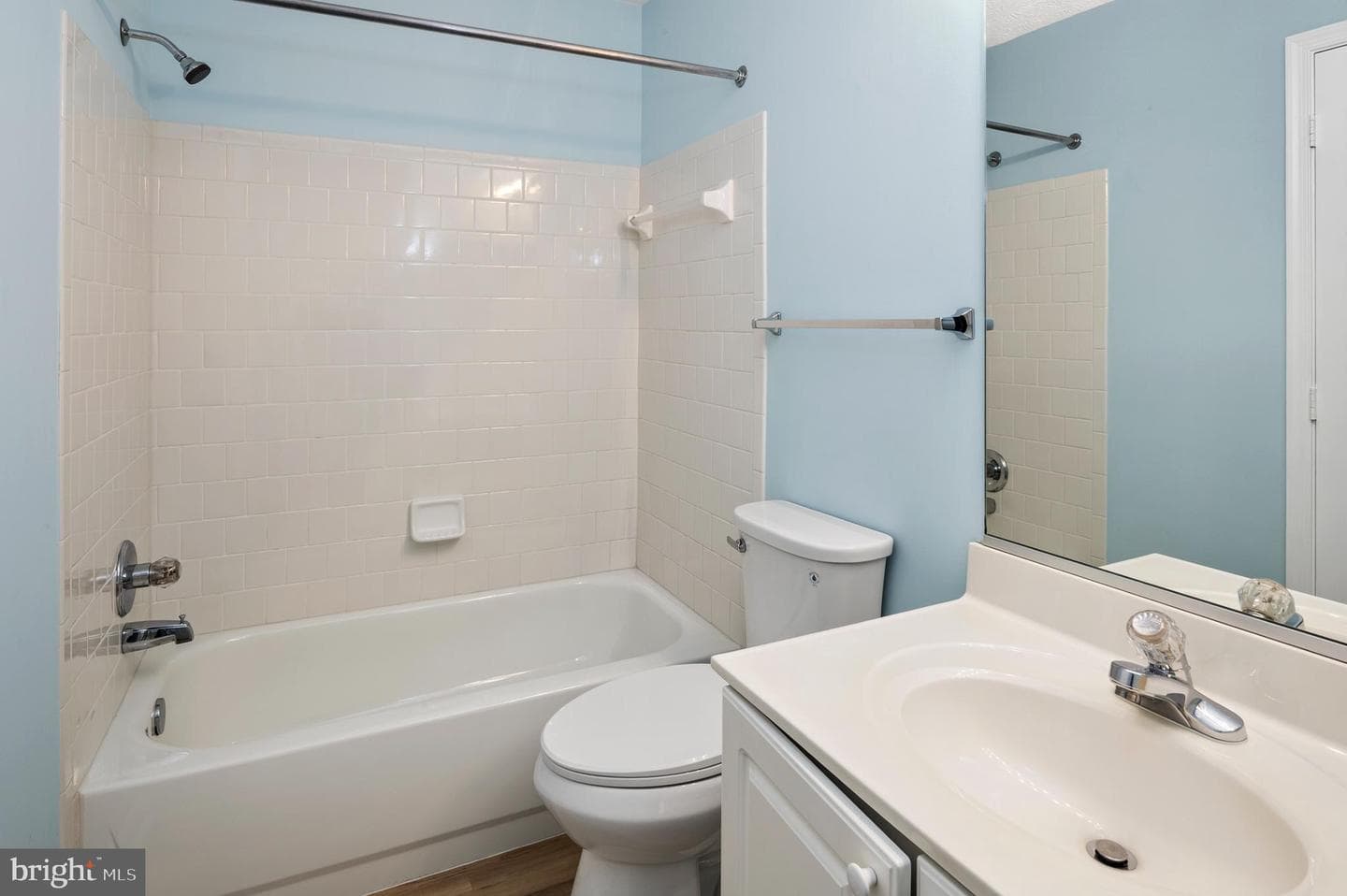 619 Admiral Drive #401 photo 20