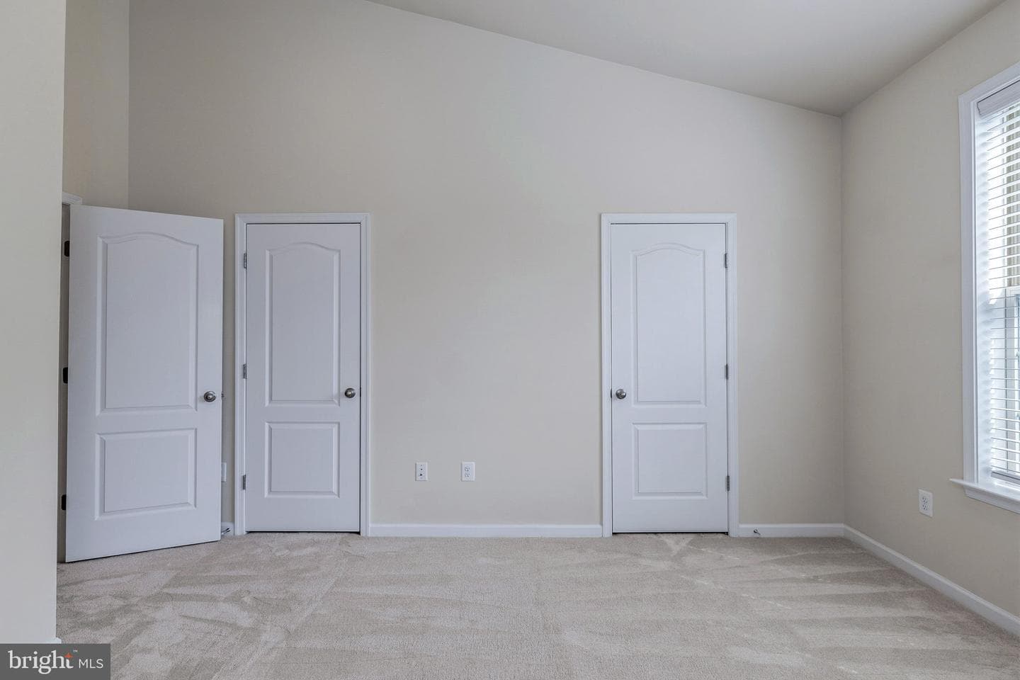 8145 Hollow Court photo 16