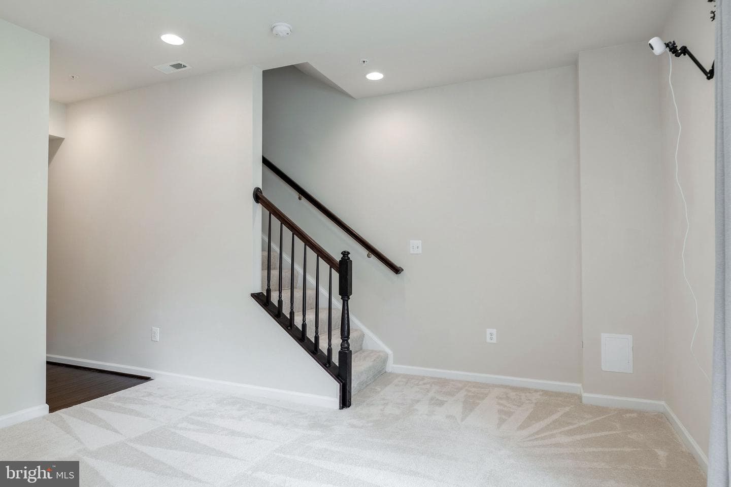 8145 Hollow Court photo 27