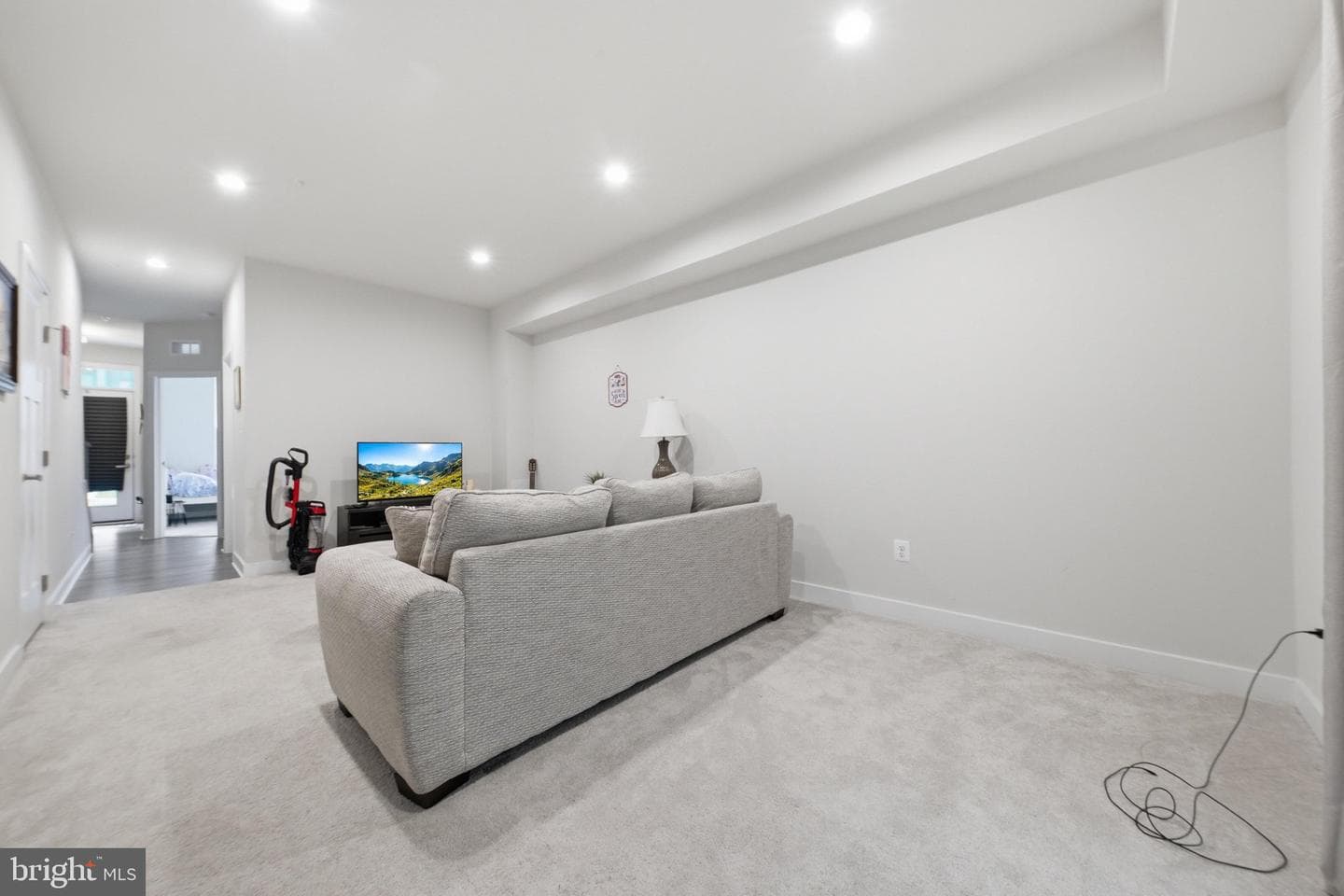 653 Lakemont Drive photo 13