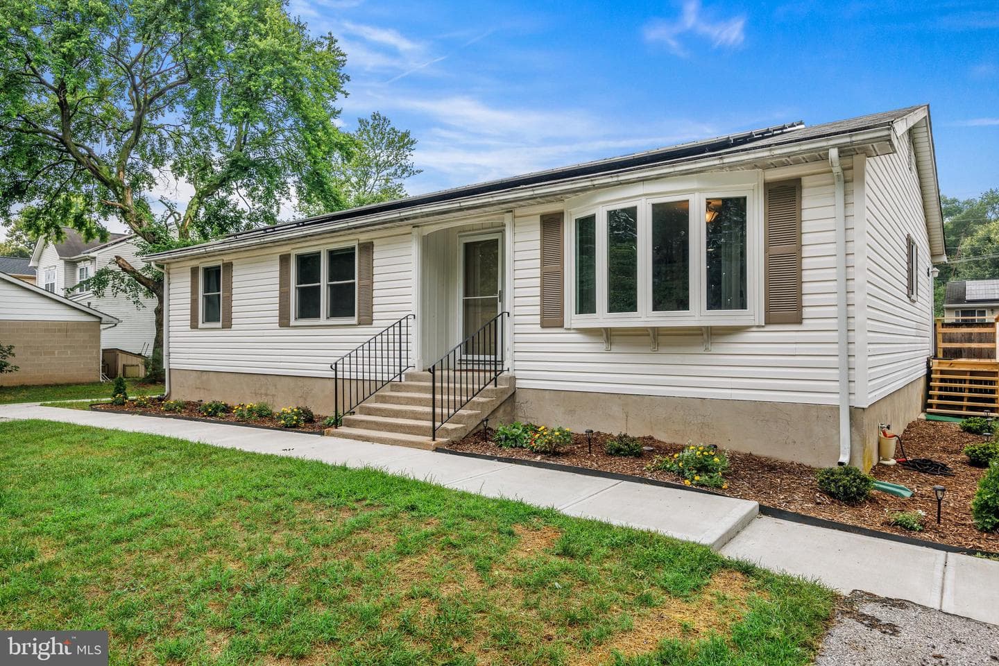 110 W Virginia Avenue photo 4