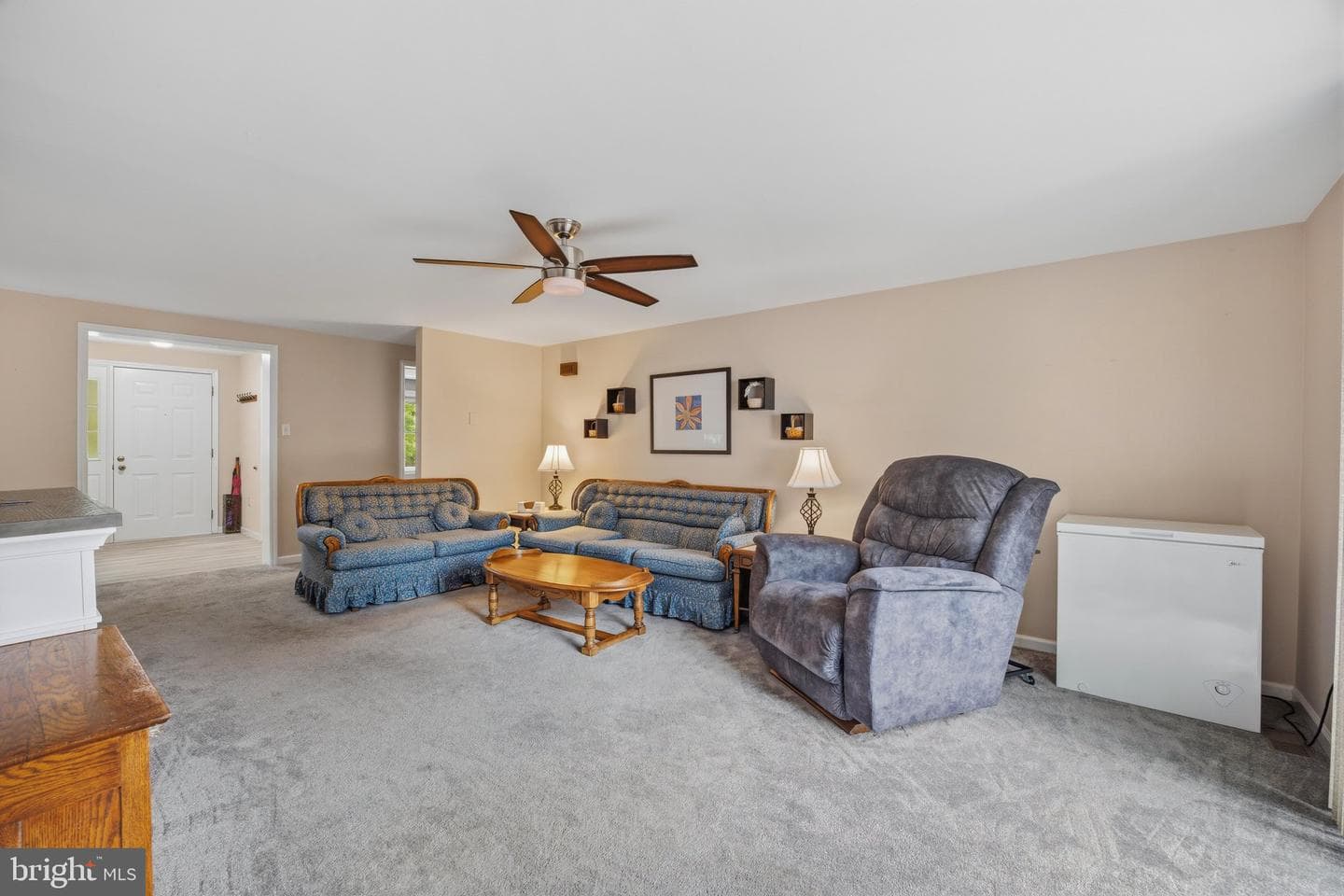110 W Virginia Avenue photo 8