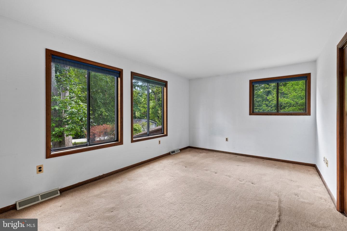 783 Sonne Drive photo 32