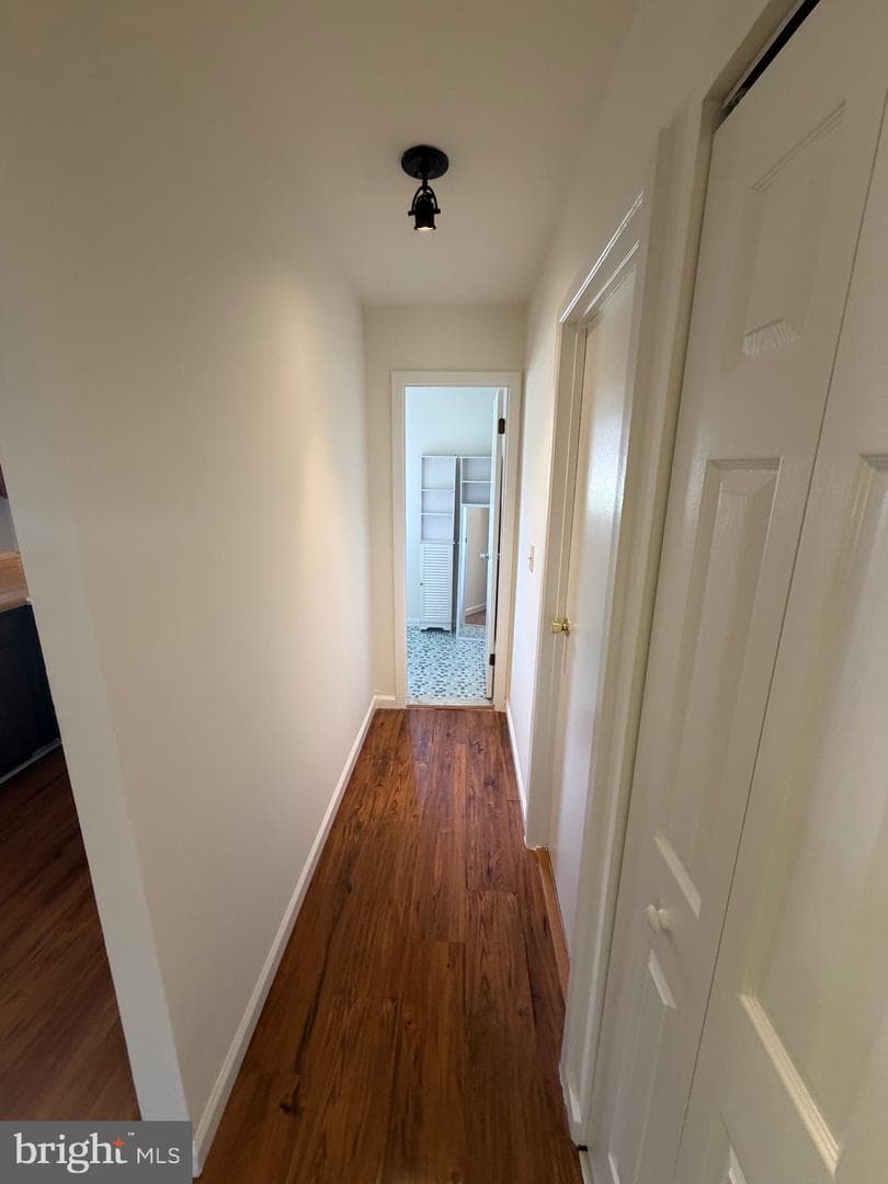 311 Londontown Road photo 11