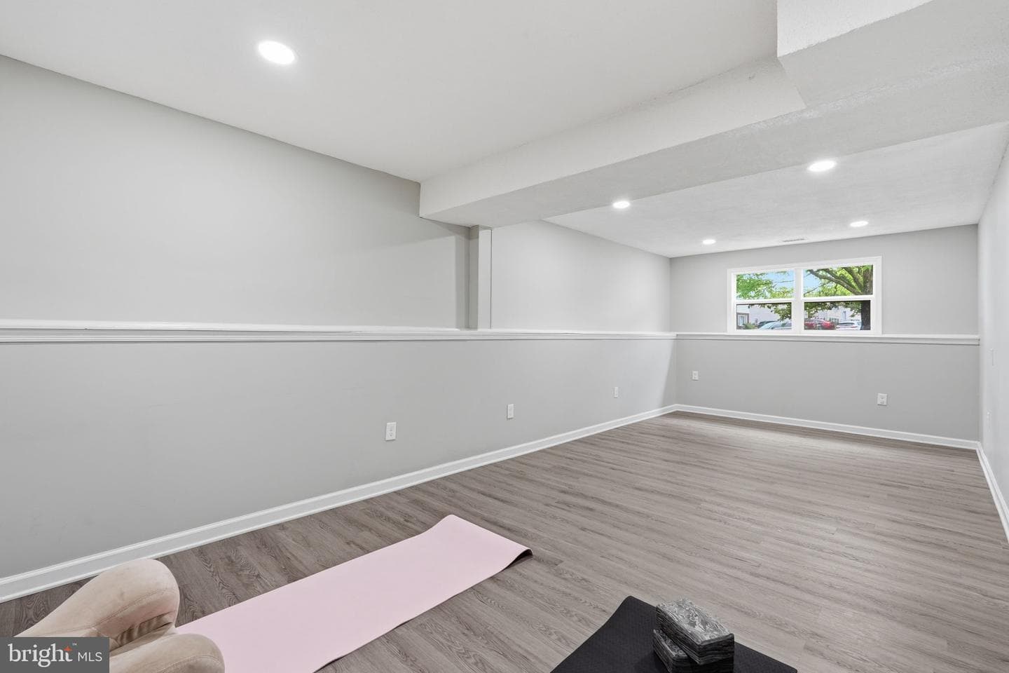 556 E Park Court photo 13