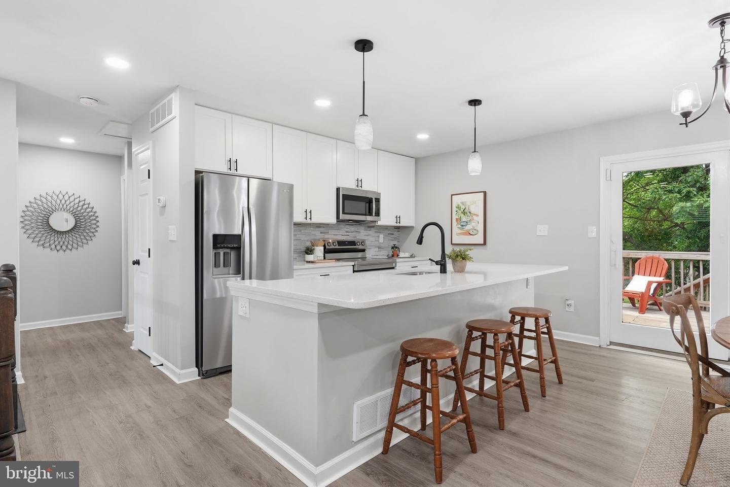 556 E Park Court photo 6