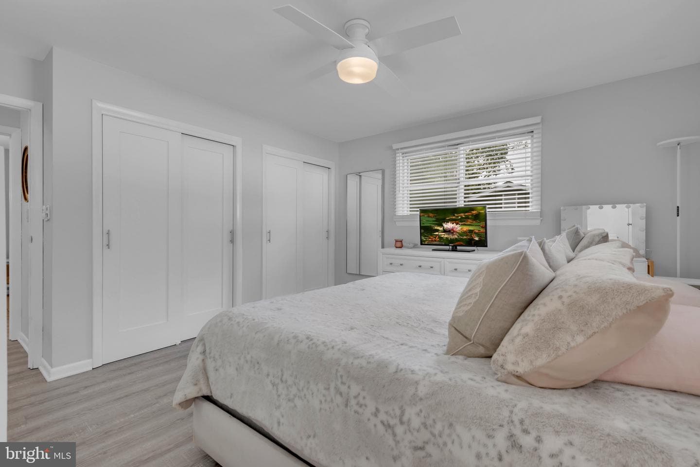 536 Manor Road photo 28
