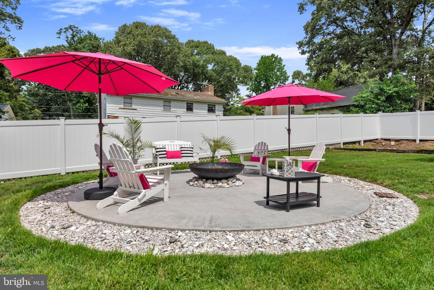 536 Manor Road photo 43