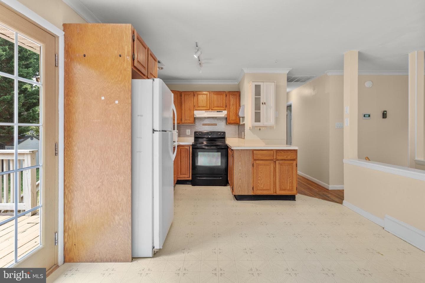 1099 Linden Tree Drive photo 6