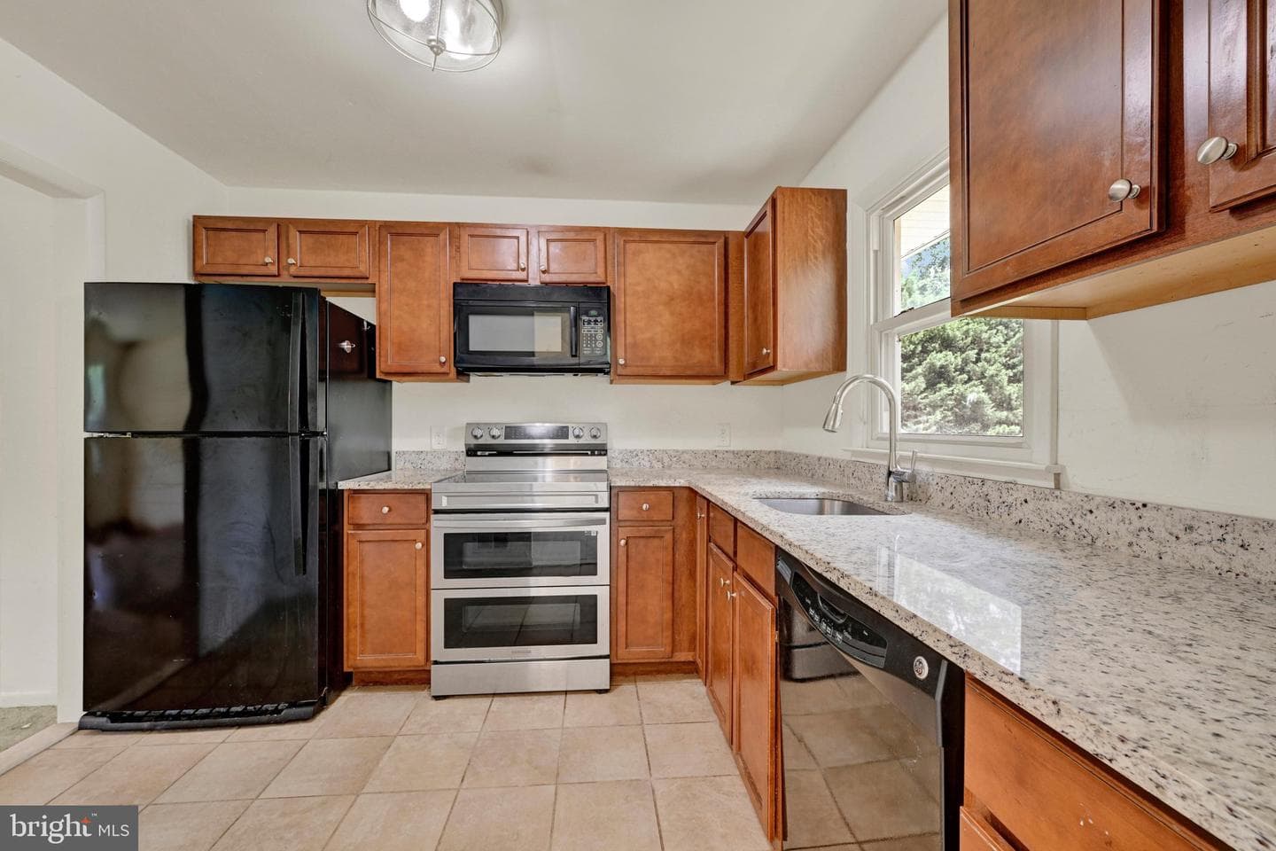 449 Cloverdale Circle photo 10