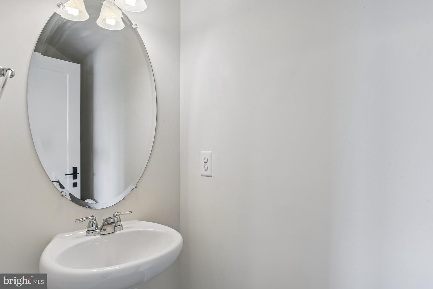8116 Dalton Way photo 36
