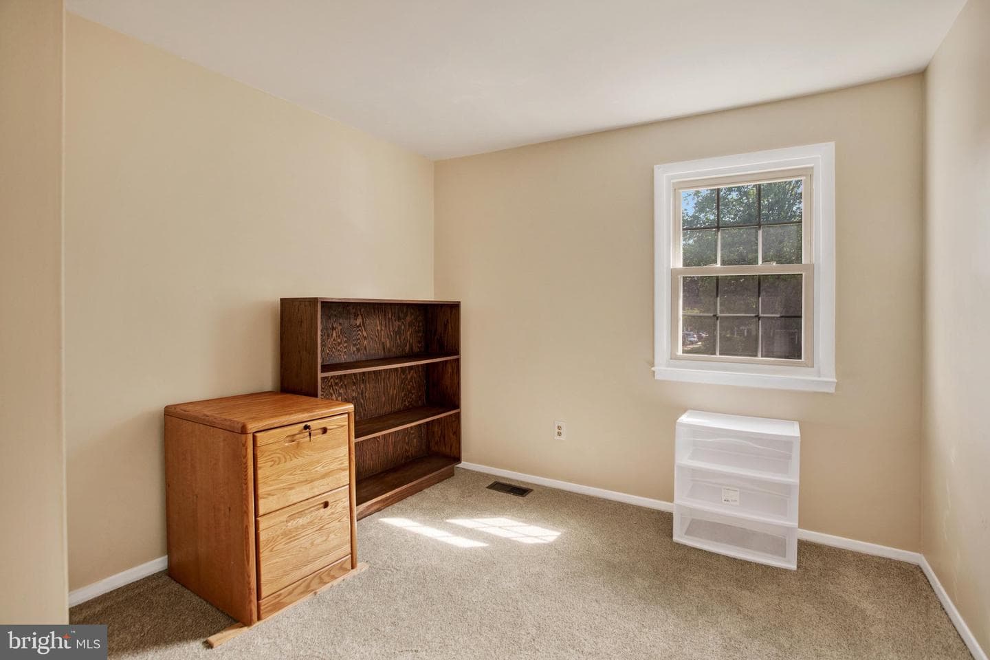 1853 Foxdale Court photo 20