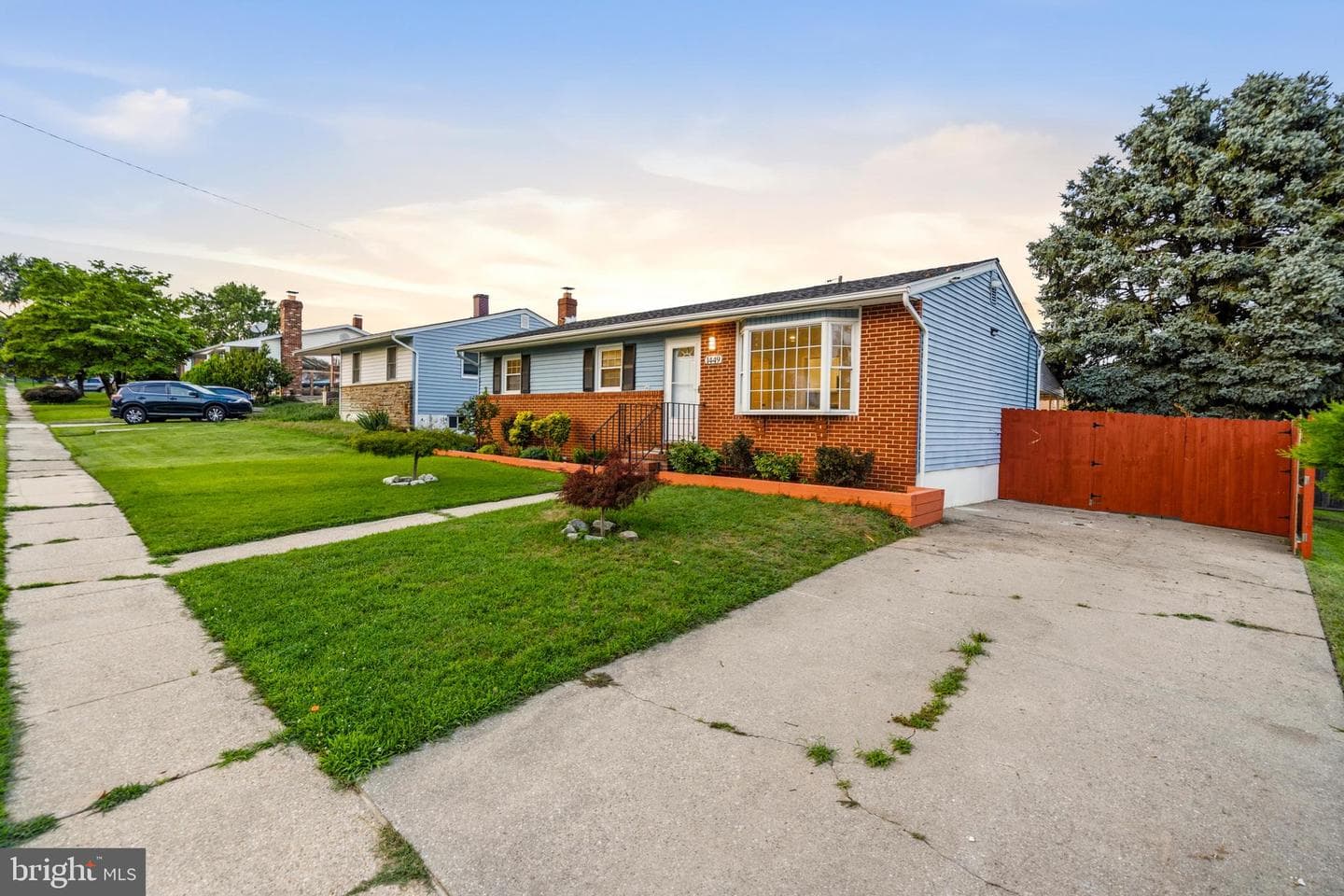1449 Pleasantville Drive photo 3
