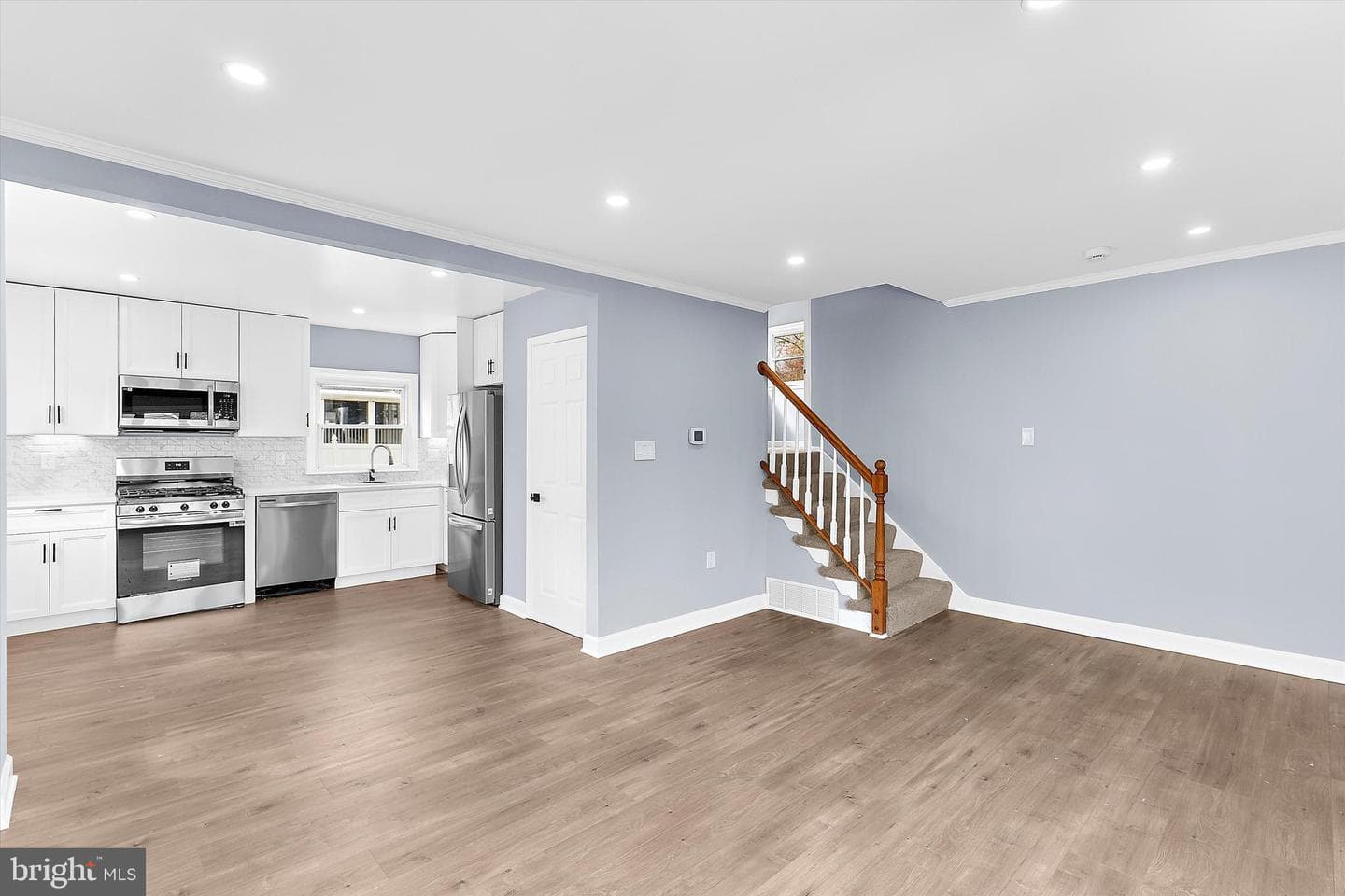 307 Oxford Drive photo 28