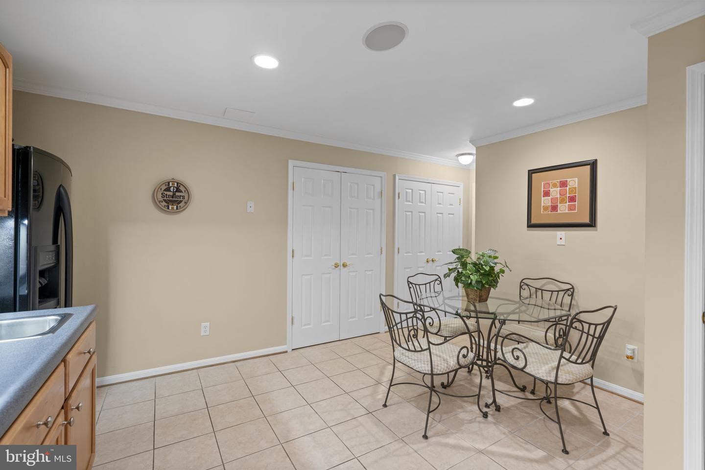 439 University Drive photo 36