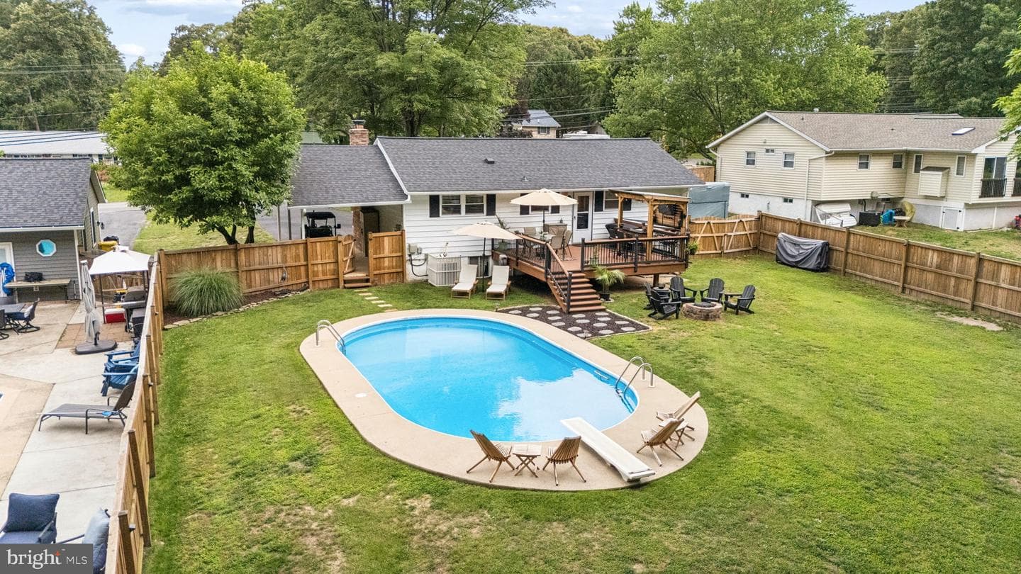 139 Magothy Beach Road photo 6